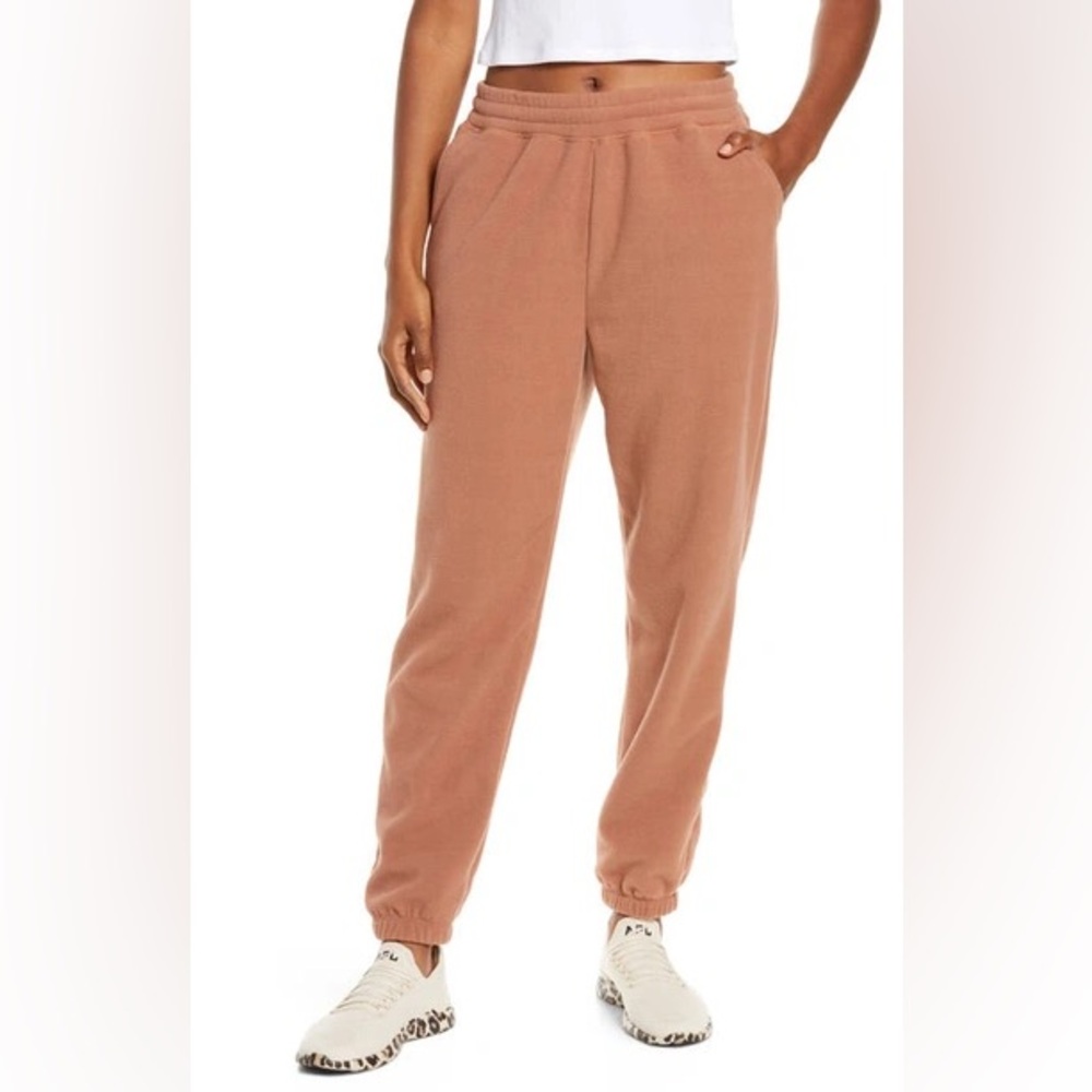 BEYOND YOGA
Wfh Polar Fleece Sweatpant In Sepia Brown